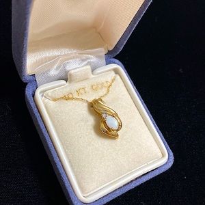 🖤10KT Opal Diamond💕necklace